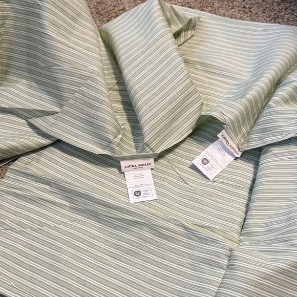 Laura Ashley Green Striped Euro Shams NWOT - Picture 7 of 7
